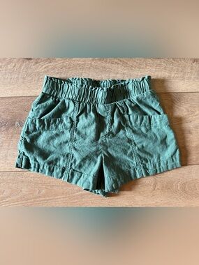 Women’s A New Day Beautiful Green High Rise Linen Shorts